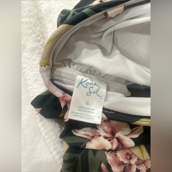 Kona Sol Women's ruffle Bandeau  - Floral Print botanical size XL XLarge - Picture 7 of 9